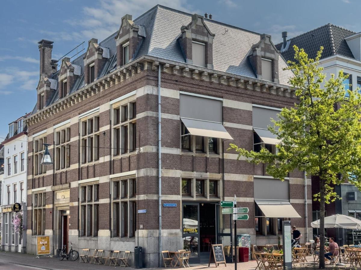 Hostel & Bar De Basis Zwolle  Eksteriør bilde