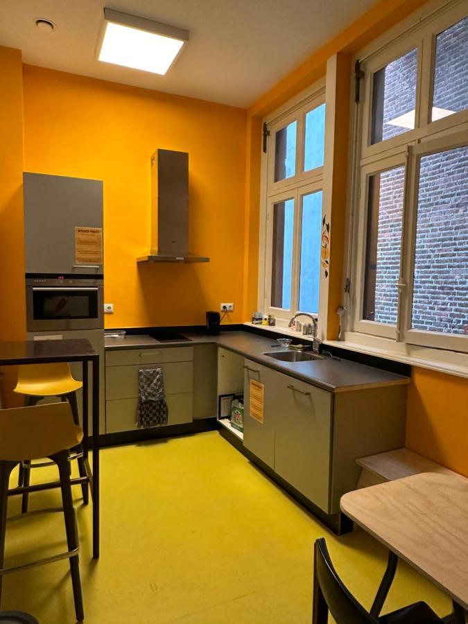Hostel & Bar De Basis Zwolle  Eksteriør bilde